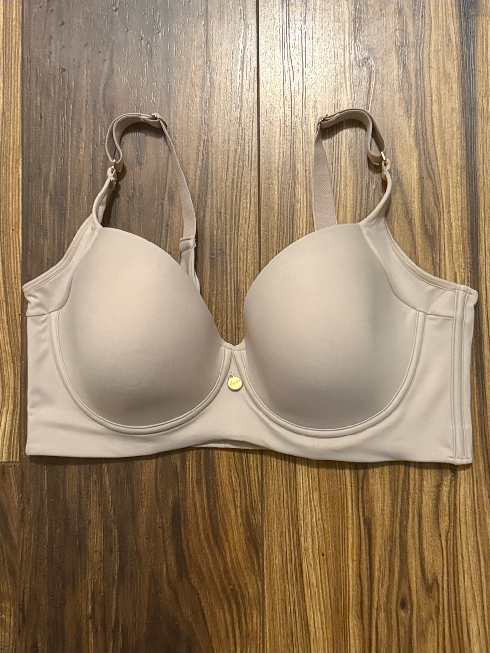 Leonisa Back Smoothing Bra with Soft Full Coverage Cups